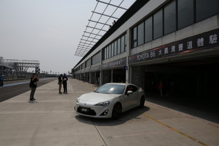 [分享文] 參加TOYOTA 86大鵬灣賽道體驗營心得