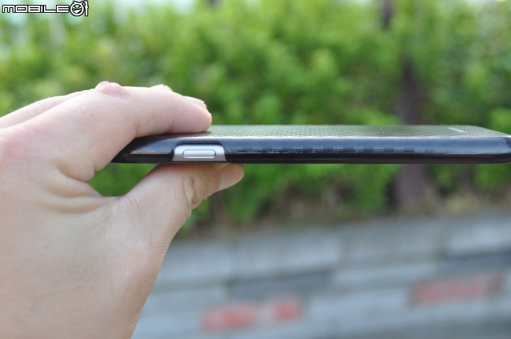 iPhone 6 碳纖維魂上身！日本 TUNEWEAR CARBONLOOK 保護殼！