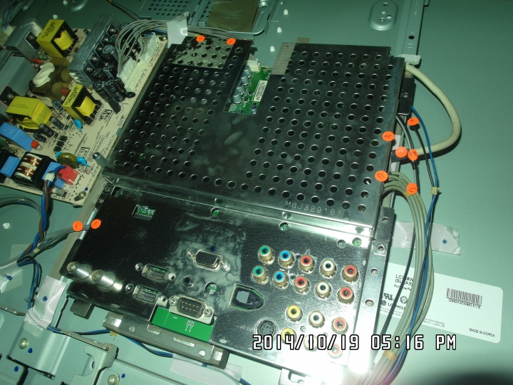 LG 32LC4D  自動關機 DIY更換機板