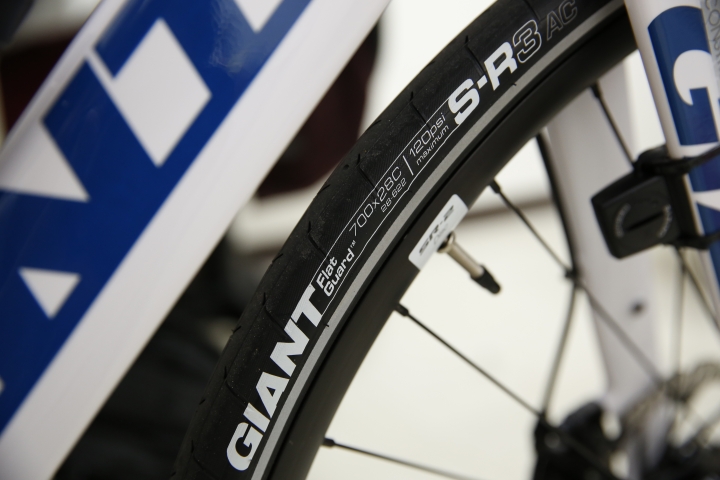 Giant 2015  Reign 27.5 AND FastRoad SLR 2 開箱文