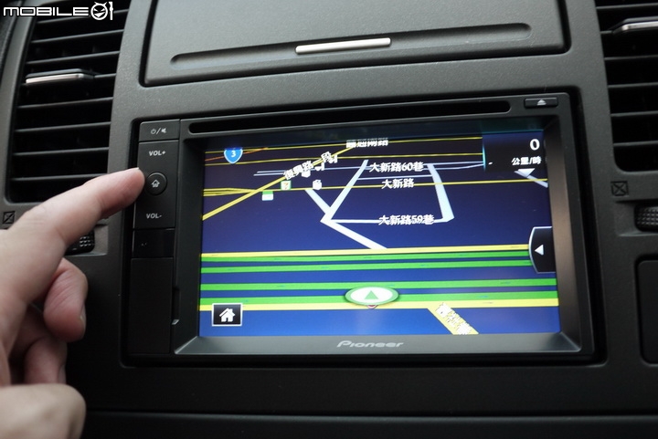 [開箱]Pioneer AVIC-F7300T 主機簡單開箱