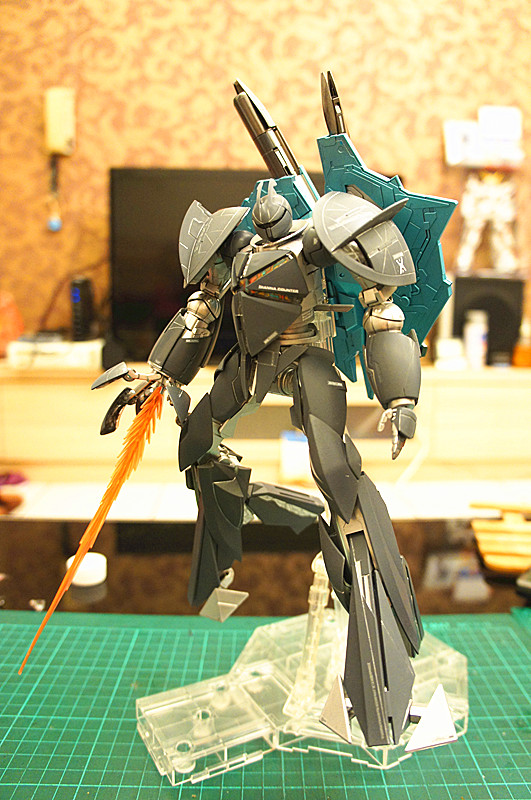 MG 1/100 TURN X
