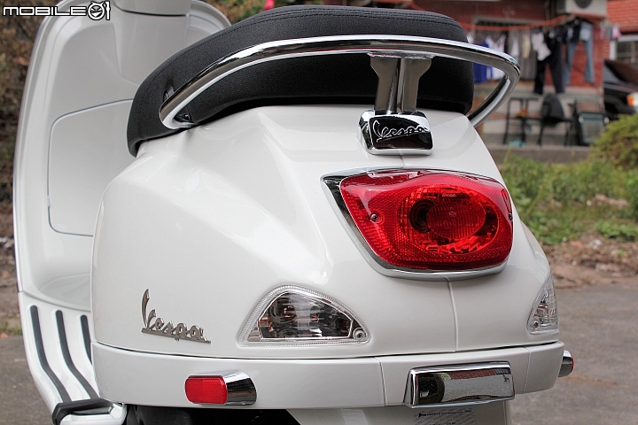 [開箱]Vespa LX125ie 雪地白. Do you Vespa?
