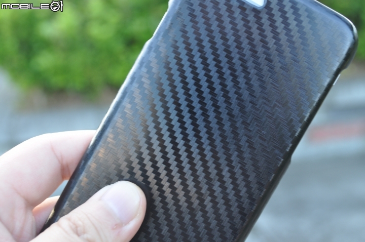 iPhone 6 碳纖維魂上身！日本 TUNEWEAR CARBONLOOK 保護殼！