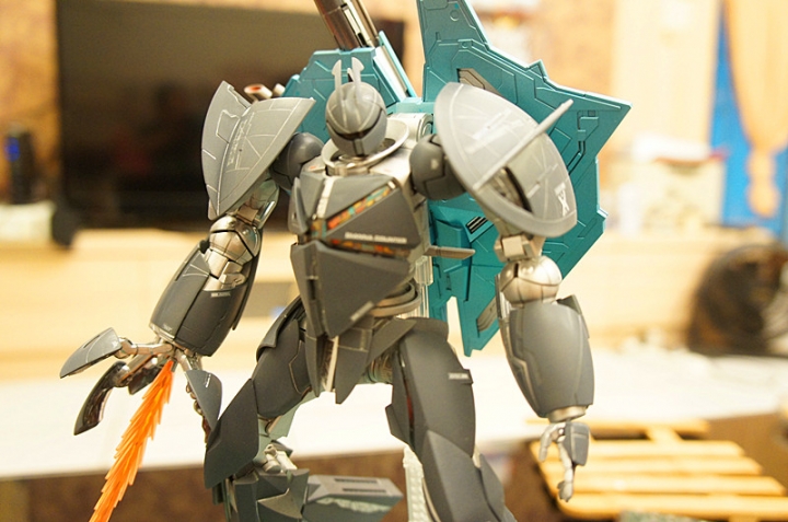 MG 1/100 TURN X