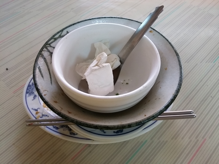 鳳山區阿倡麵店(鴨蛋麵、米粉、粿仔條)-古早味銅板美食