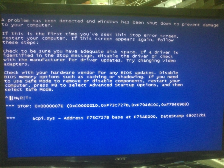 求救 ~ 電腦重灌xp , 一直出現藍屏~