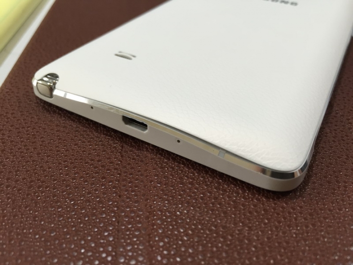 Samsung NOTE4實機把玩首發