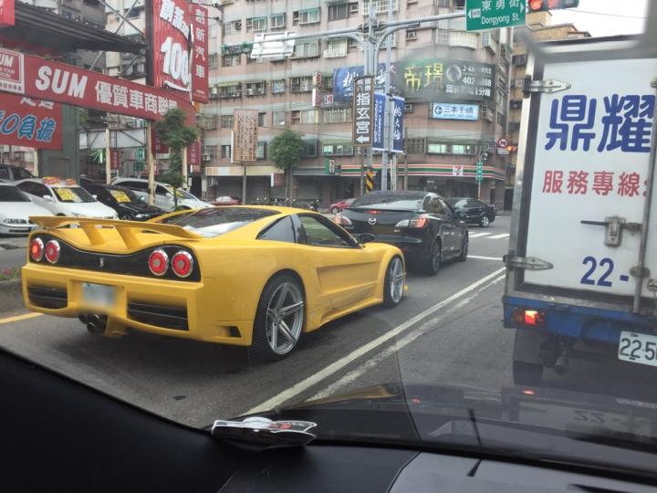 請問有那位大大知道這個VS logo的是甚麼車阿~