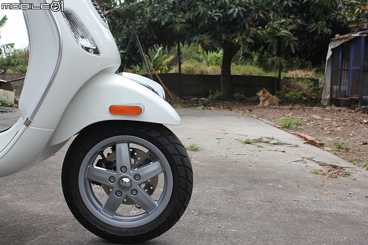 [開箱]Vespa LX125ie 雪地白. Do you Vespa?
