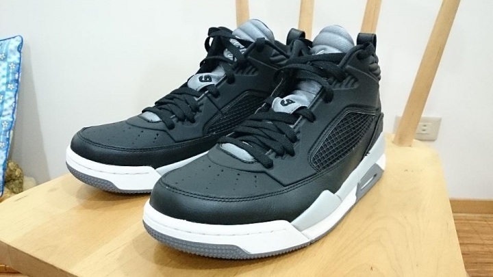 分享：黑色 JORDAN FLIGHT 9.5