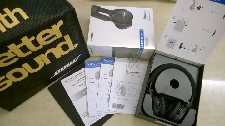 [開箱] Bose SoundLink on-ear Bluetooth headphones