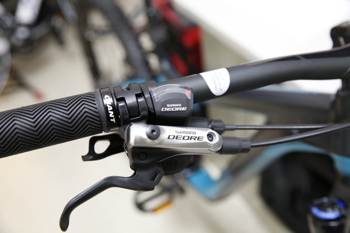 Giant 2015  Reign 27.5 AND FastRoad SLR 2 開箱文