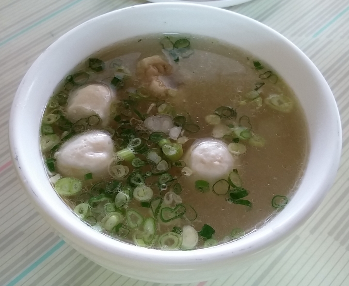 鳳山區阿倡麵店(鴨蛋麵、米粉、粿仔條)-古早味銅板美食