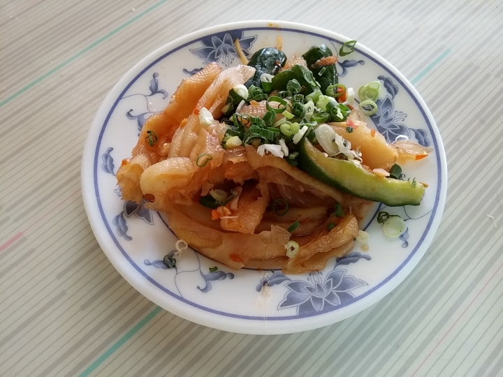 鳳山區阿倡麵店(鴨蛋麵、米粉、粿仔條)-古早味銅板美食