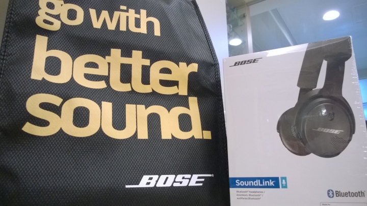 [開箱] Bose SoundLink on-ear Bluetooth headphones
