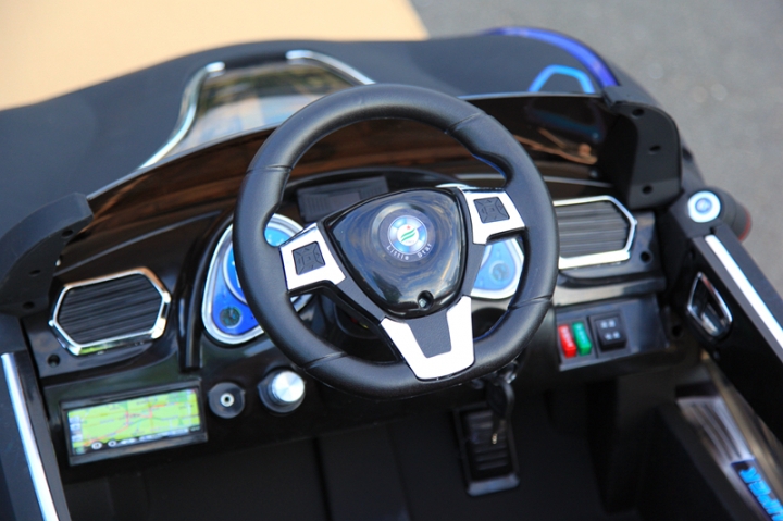 【開箱】純電動BMW i8開箱首發