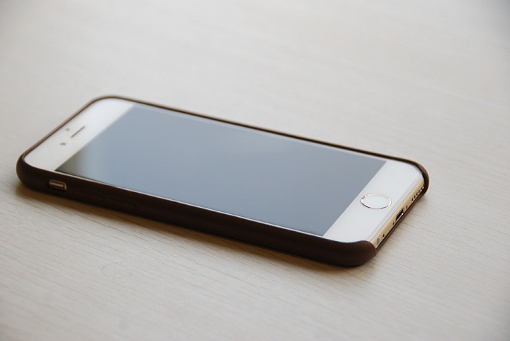 iPhone6 原廠皮套優質的觸感