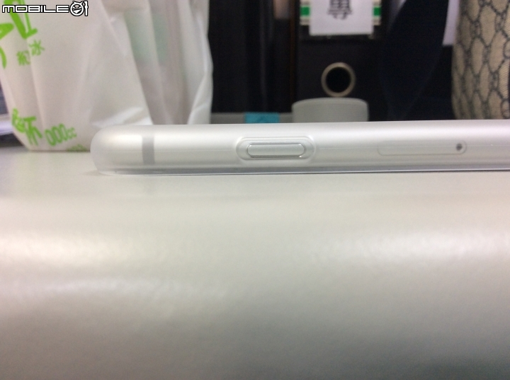 Apple Store上的Power Support Air Jacket 開箱