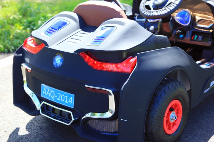 【開箱】純電動BMW i8開箱首發