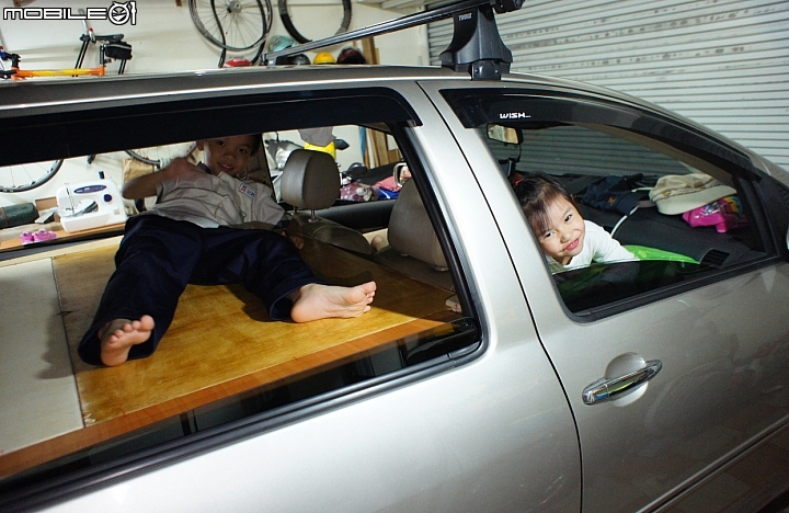 Wish車中床DIY for 2大2小 <圖多>