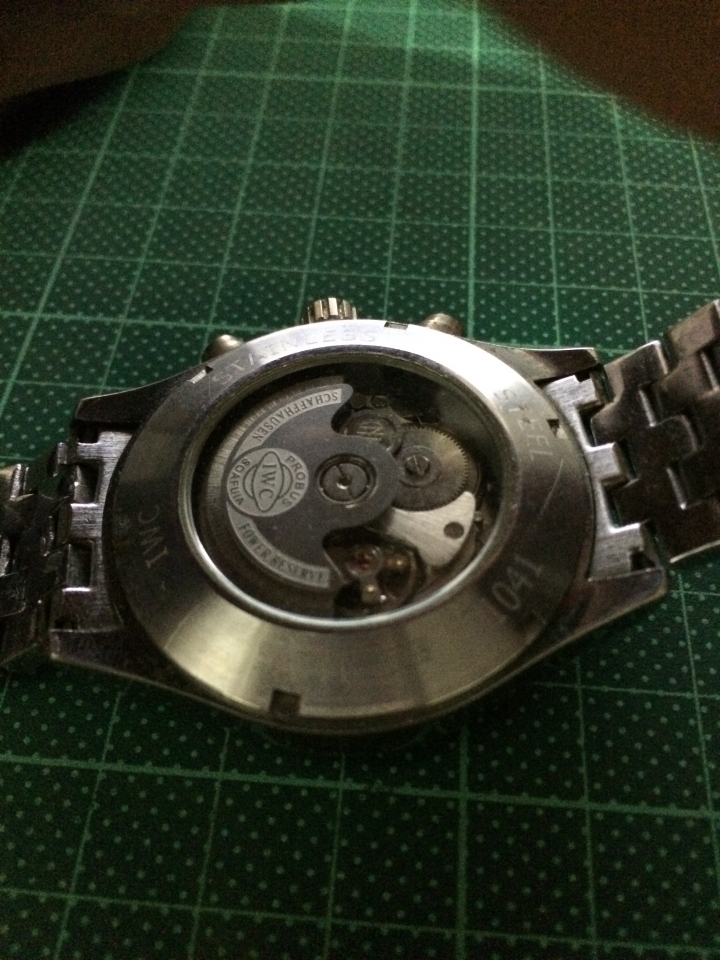 IWC 分真假