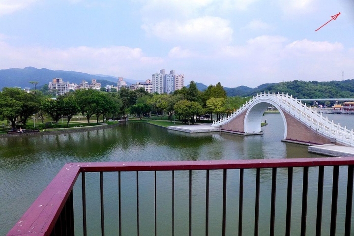 請問: 這台LX7 的鏡頭有甚麼問題?