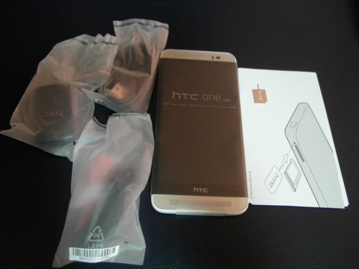 HTC E8 簡單開箱白