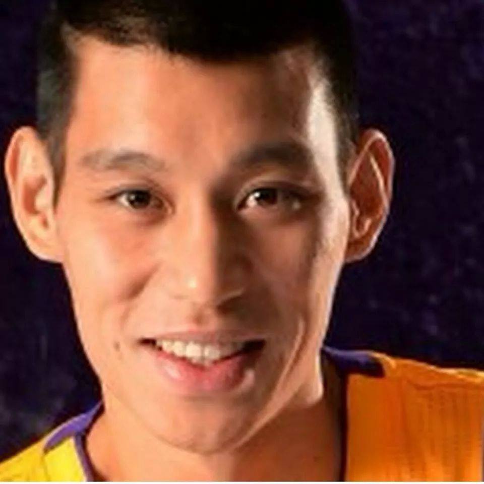 有高手能幫我把這個男生的臉修成林書豪的嗎？xD