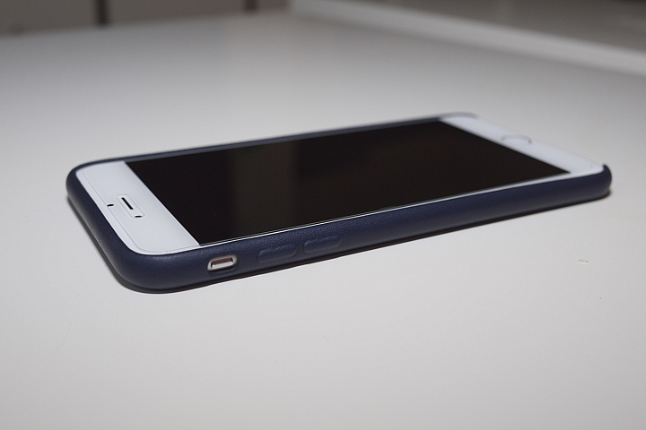 [簡單開箱]  iPhone 6 Plus 深藍色原廠皮套