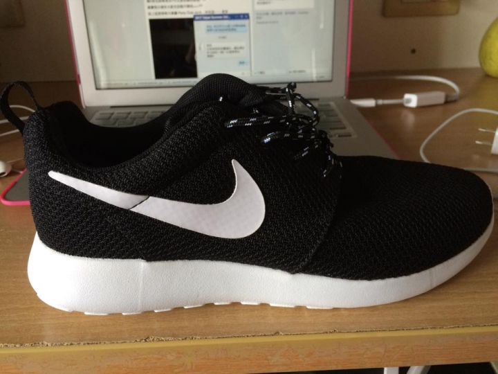幫分辨ＮＩＫＥ Ｒosherun真假