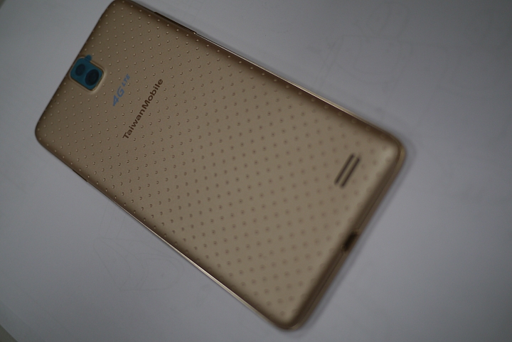 TWM Amazing X3 (4G LTE)開箱