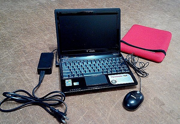 請問Viewsonic這台型號規格