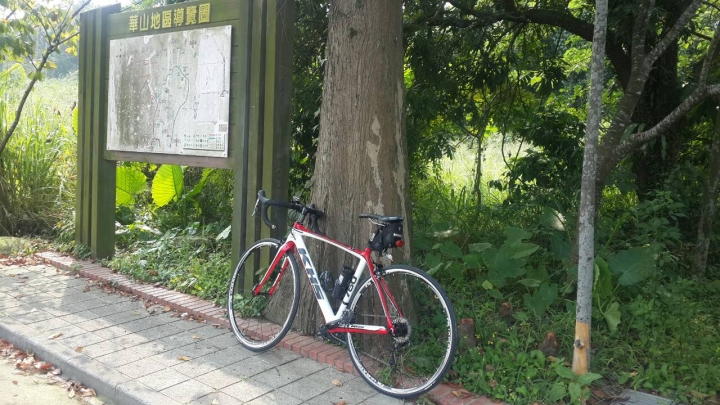 我的第一台公路車 KHS Flite 760