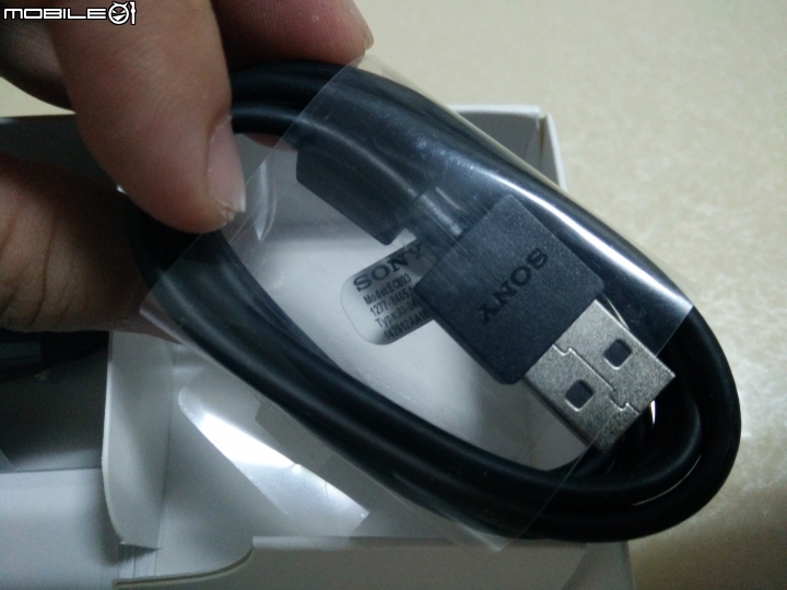 SONY Xperia Z3 DUAL (香港)雙卡版~簡單開箱~應該是台灣第一開吧><~