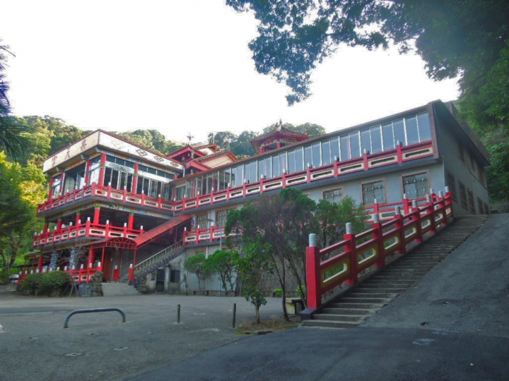 中和中興公園與樂天宮