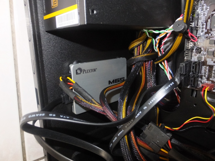 自組電腦分享.i5 4460+H97-D3H+M6S 128g+Antec 450W+K282 CASE+ADATA 4G*2