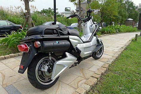 [綠動能] GREEN-ENERGY PS250(新一代)2000W 電動車 這台評價如何?