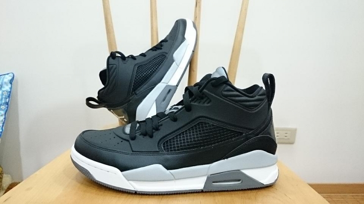 分享：黑色 JORDAN FLIGHT 9.5