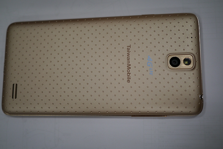 TWM Amazing X3 (4G LTE)開箱