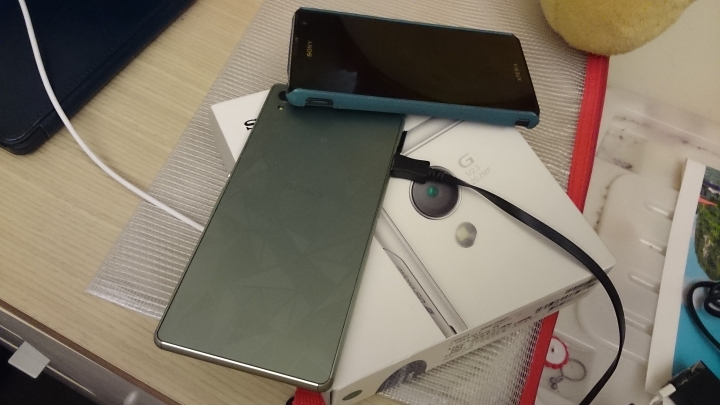 不專業開箱及拍照測試 - Sony Xperia Z3 銀箔綠