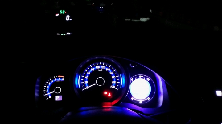簡單開箱，一次2部 Honda Fit 3