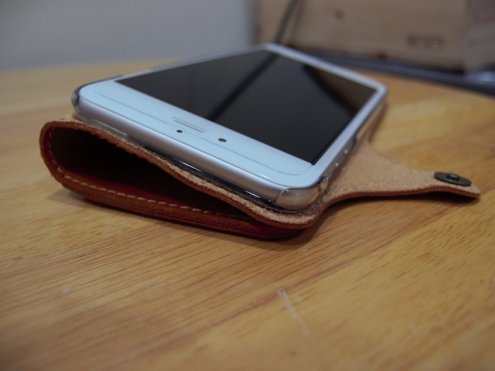 【分享】JACA JACA iPhone 6 Plus 保護皮套開箱文