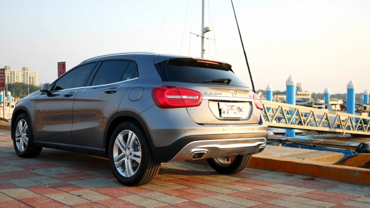GLA 200 CDI 開箱文 ~ 外觀篇 (圖多請慎入)
