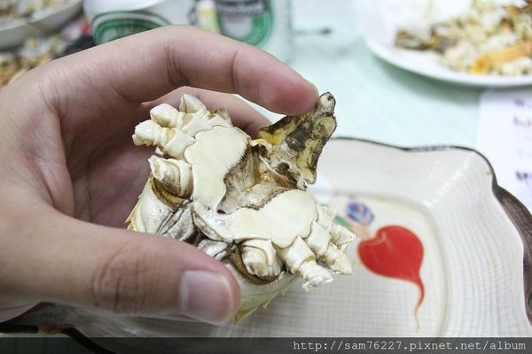 [食記] 宜蘭頭城 蘭楊蟹莊 零藥物台灣養殖蘭陽雪山蟹