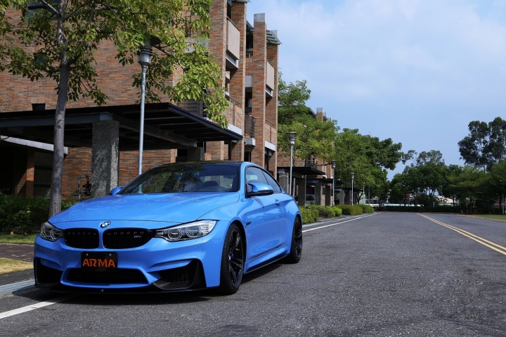 F82 M4 with Akrapovic exhaust & ARMA air intake