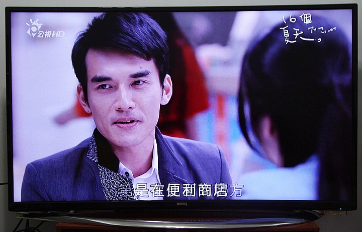 BenQ 55RU6600 黑湛屏曲面電視開箱和不專業評測