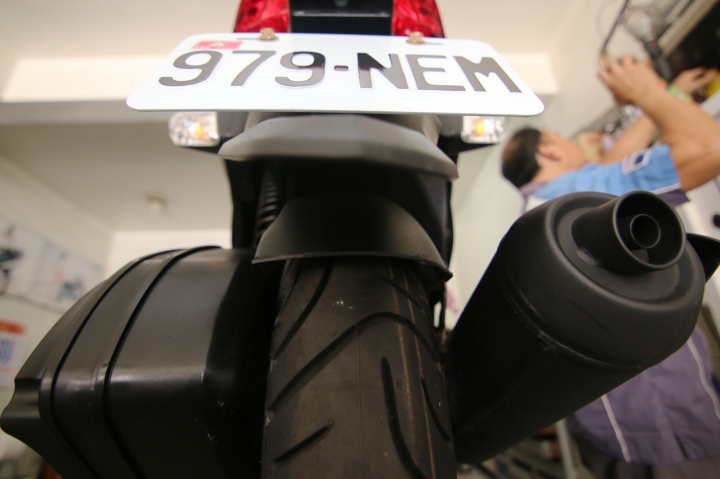 Suzuki Address V125SS 黑咖啡 開箱～（老闆好厲害的獨門絕活）
