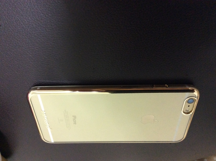 分享iphone 6 plus 金色保護貼