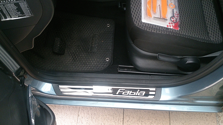FABIA MKII 加裝金屬踏板&自行更換引擎空濾